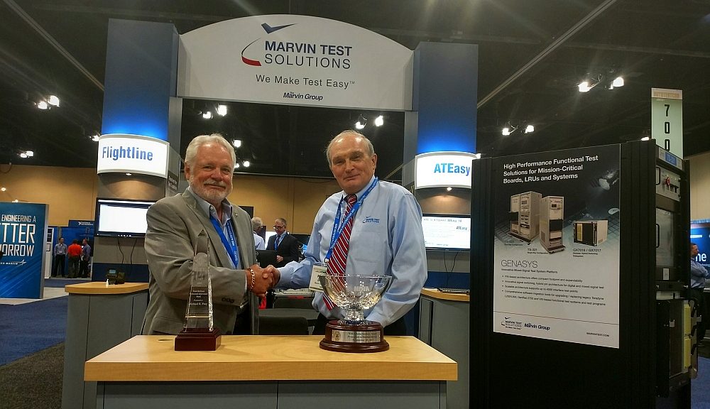 Mike Frey et Mike Dewey (à droite) de Marvin Test Solutions (MTS) à IEEE Autotestcon 2017