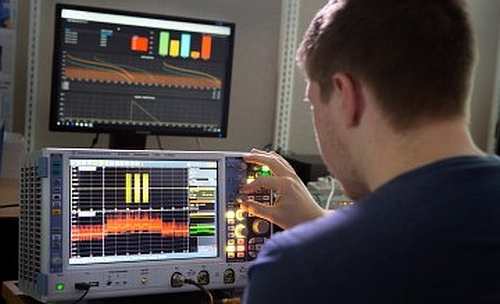 Laboratoire IoT de l'université d'Aalborg utilise les instruments de Rohde & Schwarz.