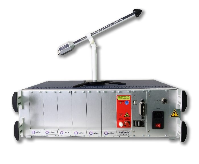 Sonde de mesure de champ électrique RadiSense 40 et système de test modulaire RadiCentre de Raditeq