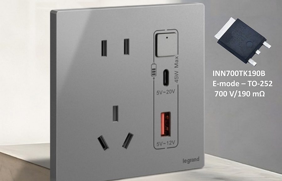 Puce GaN sur circuit intégré INN700TK190B de Innoscience intégrée à une prise Legrand.