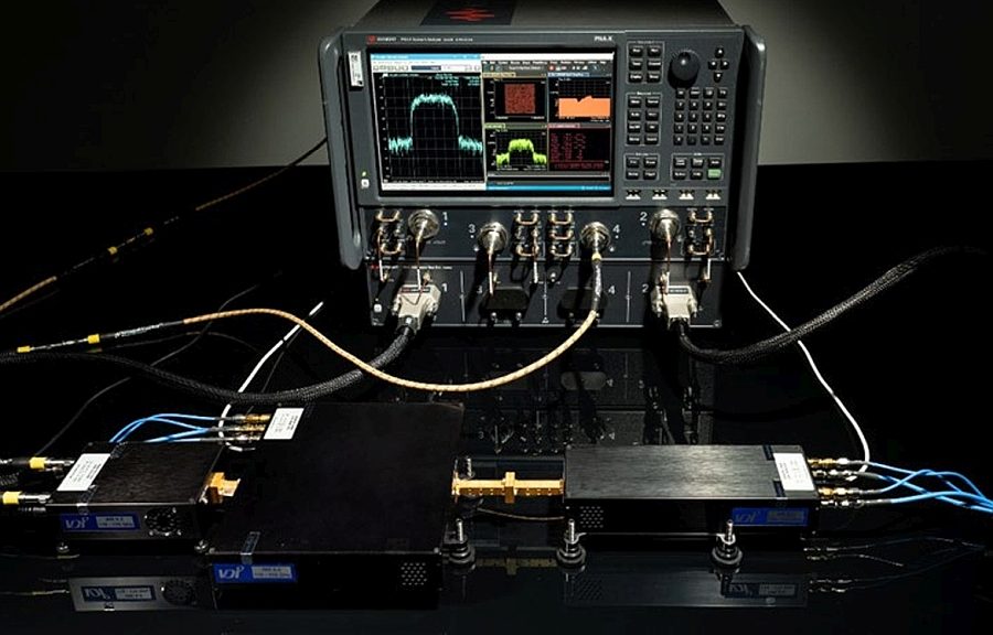 Analyseur 6G de composants vectoriels de Keysight.