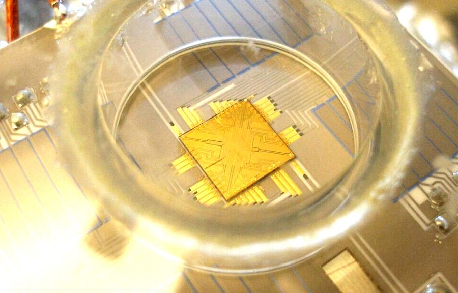 processeur quantique MAGIC d'eleQtron