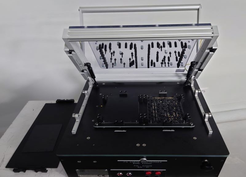 Cadre de test électronique de Testelec