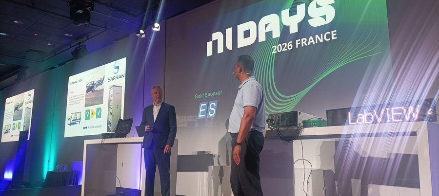 Frédéric Bouquet de NI et Derek Modelay de Safran au keynote des NI Days 2026. 
